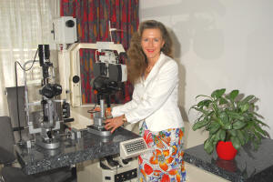 Dr. med. Brigitte Scharz, Augenärztin in Frankfurt